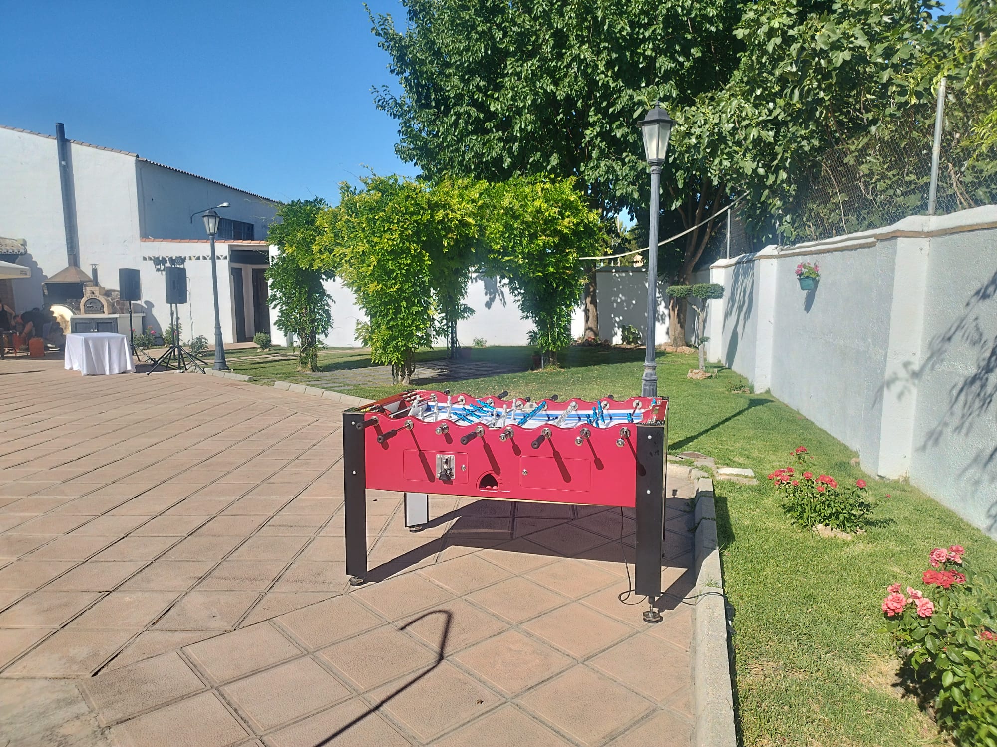 Alquiler futbolín Tsunami en Finca Los Pensadores, Las Gabias